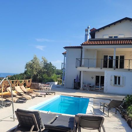 Apartments Chiara Mit Meerblick Und Pool Und Jacuzzi 洛夫兰 外观 照片