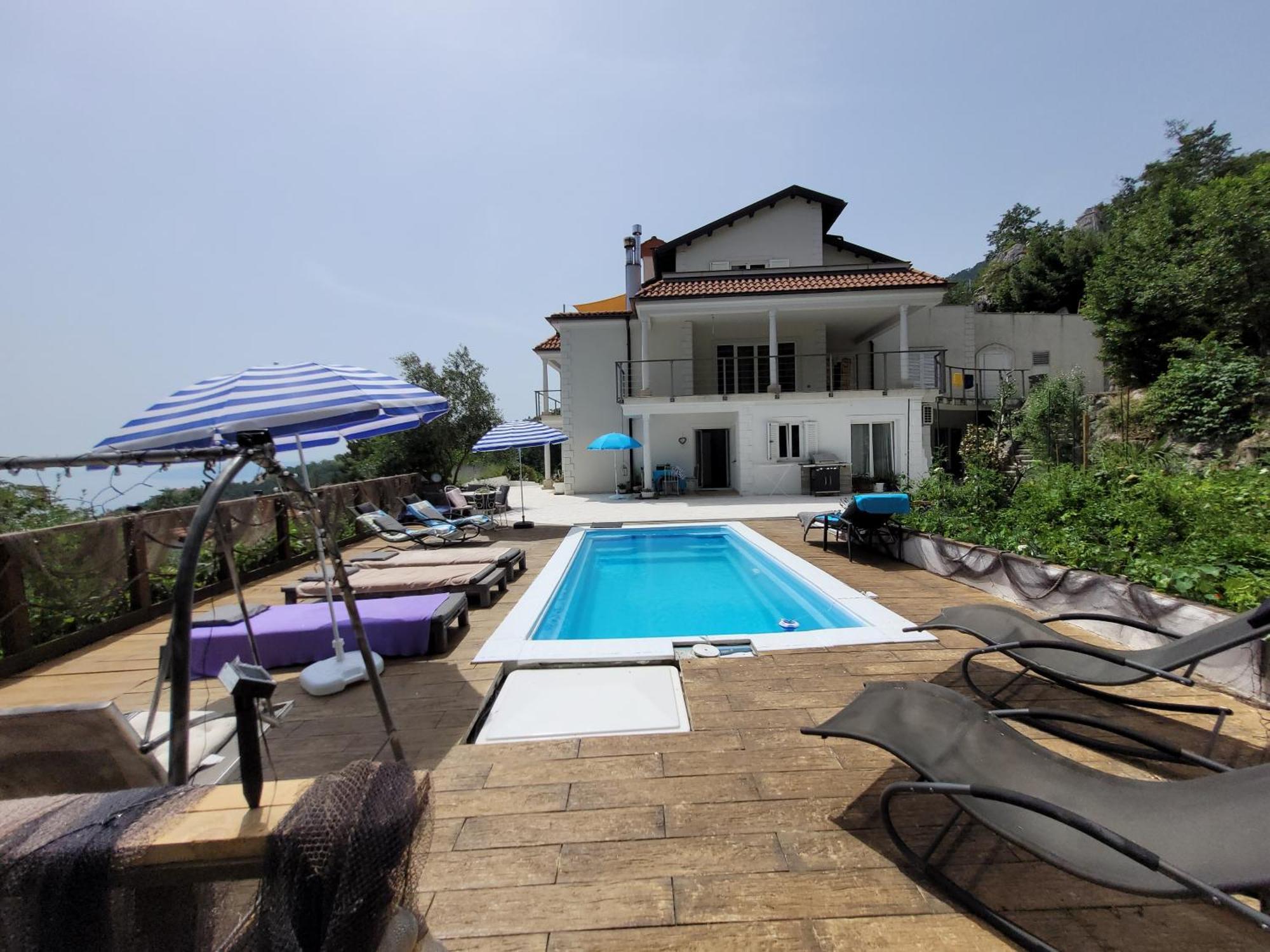 Apartments Chiara Mit Meerblick Und Pool Und Jacuzzi 洛夫兰 外观 照片