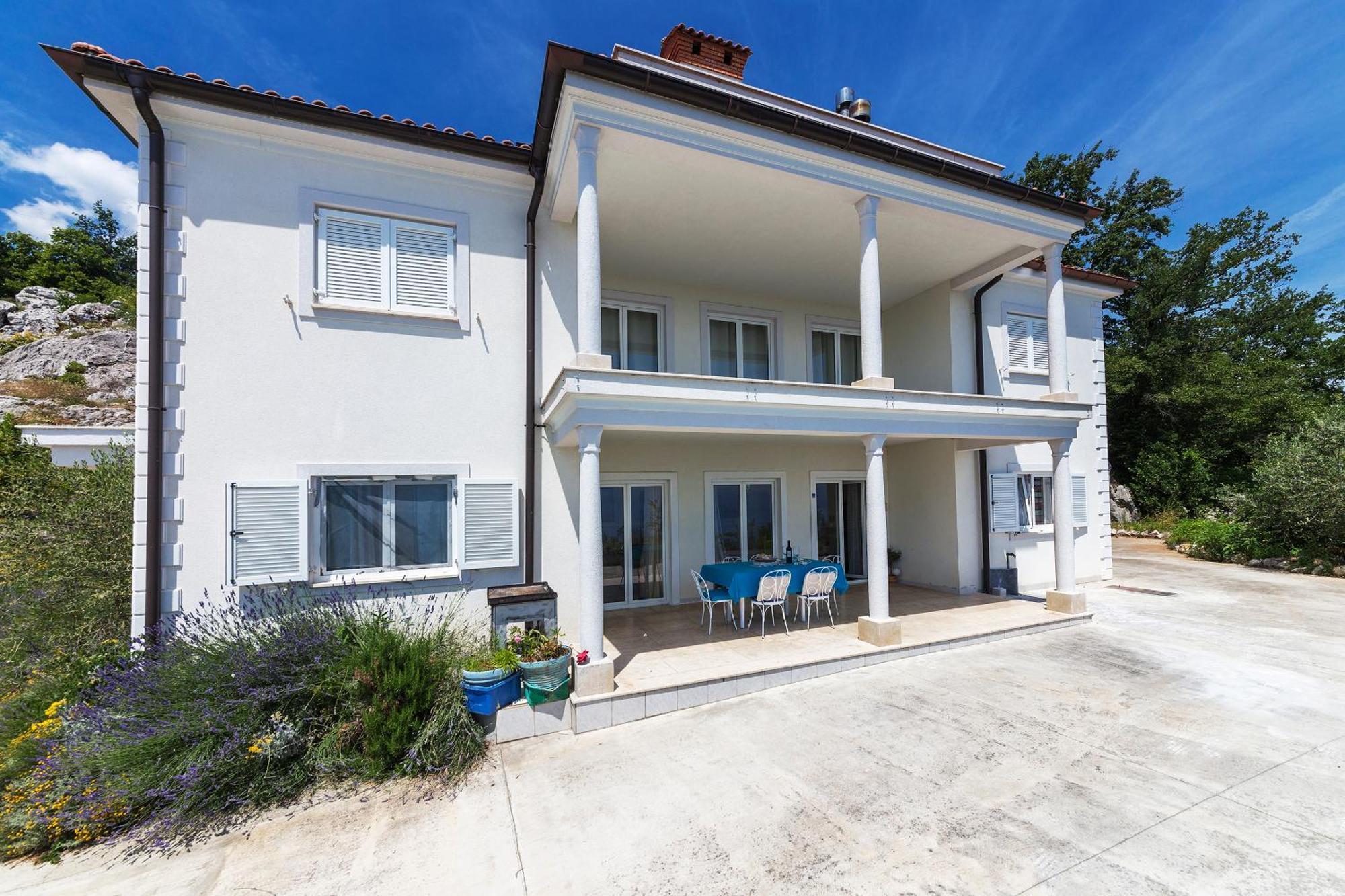 Apartments Chiara Mit Meerblick Und Pool Und Jacuzzi 洛夫兰 外观 照片