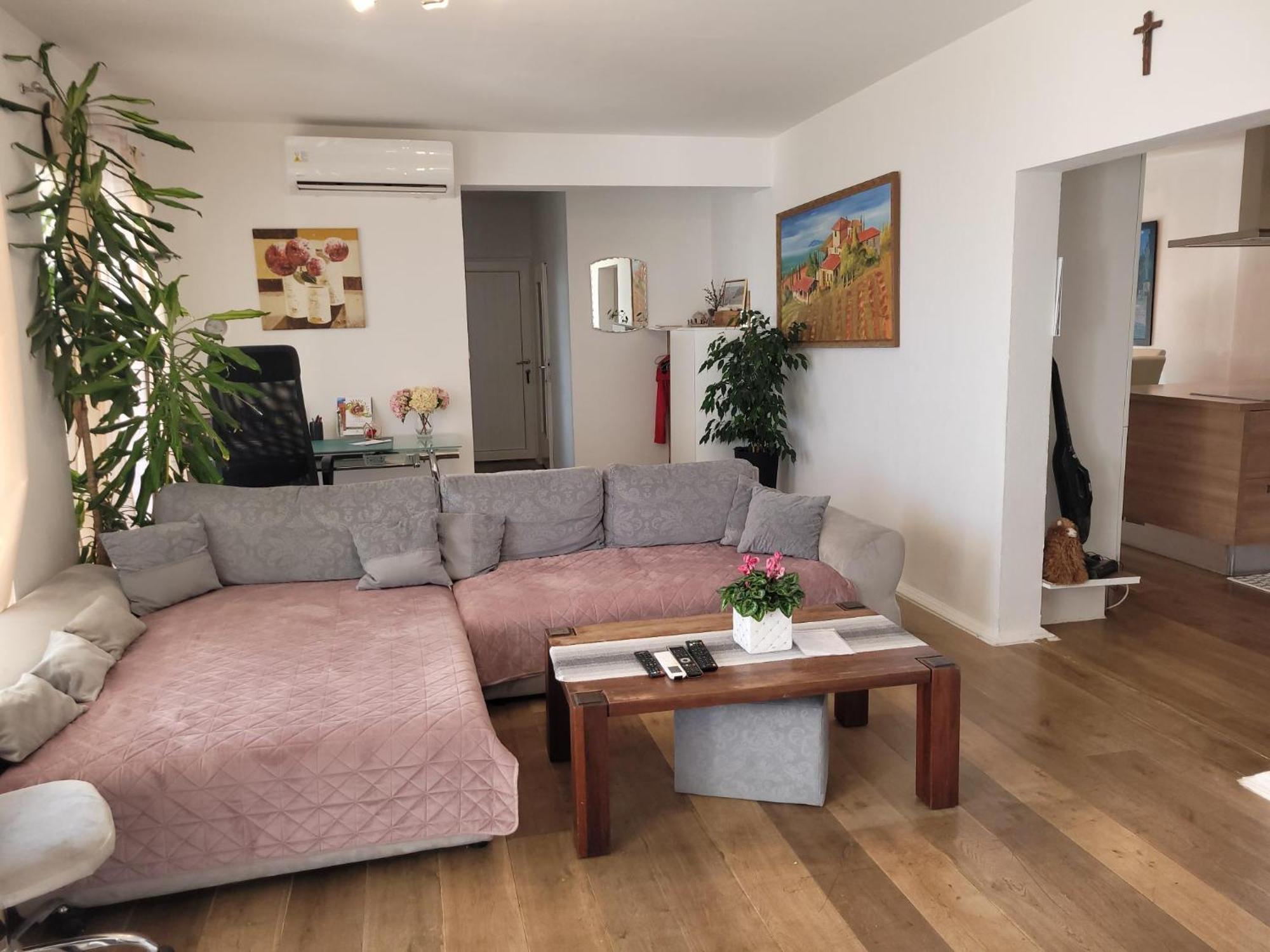 Apartments Chiara Mit Meerblick Und Pool Und Jacuzzi 洛夫兰 外观 照片