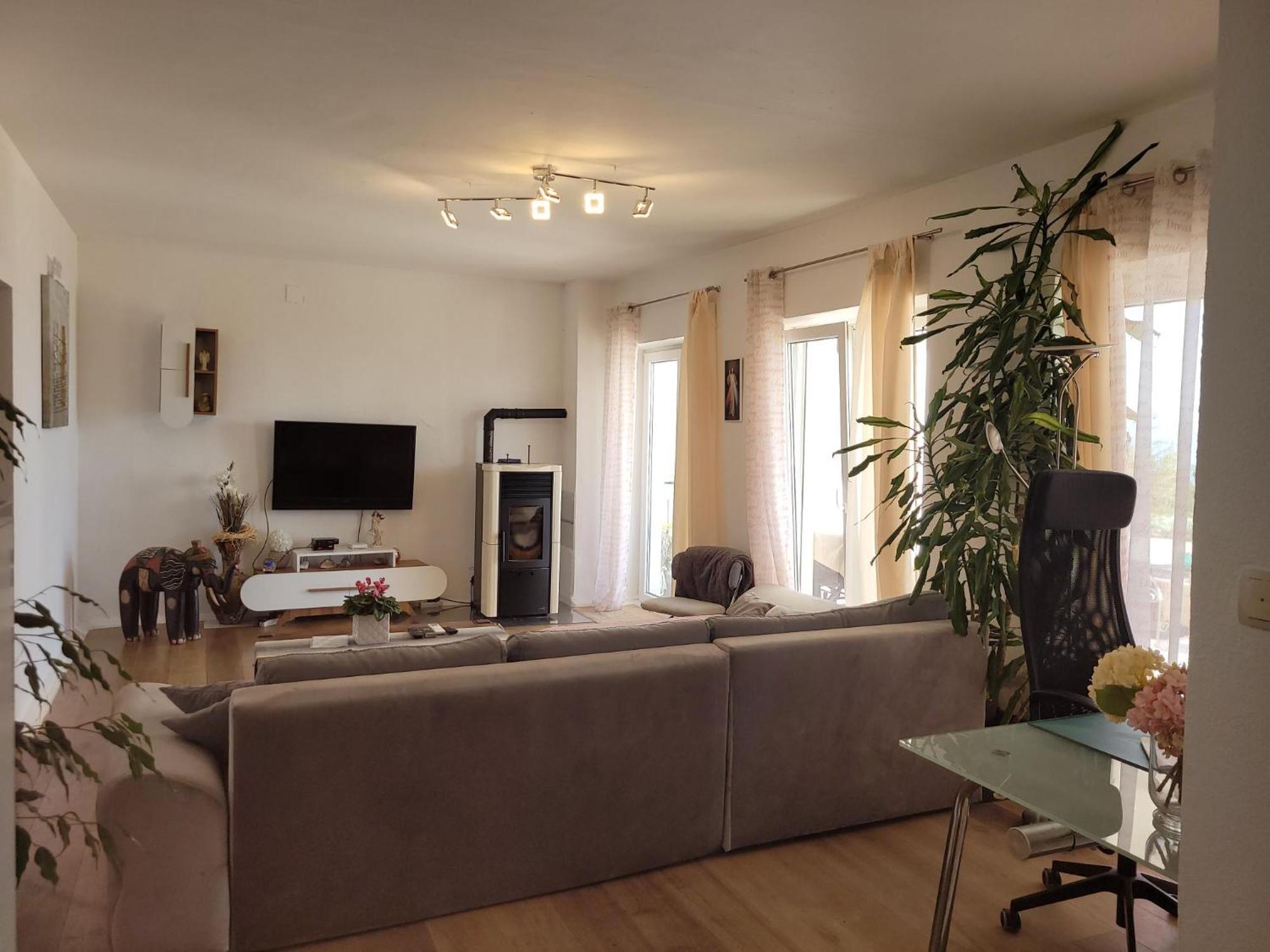 Apartments Chiara Mit Meerblick Und Pool Und Jacuzzi 洛夫兰 外观 照片